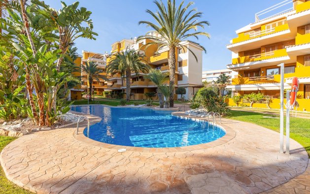 Resale - Apartment / flat - Torrevieja - Punta Prima