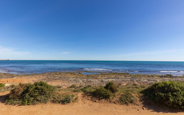 Resale - Apartment / flat - Torrevieja - Punta Prima