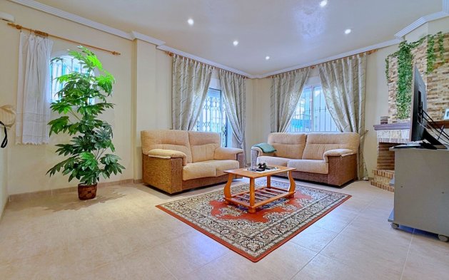 Resale - Villa - Orihuela - Orihuela Costa
