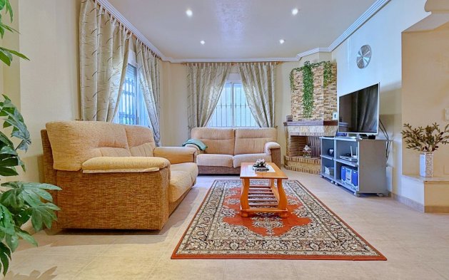 Resale - Villa - Orihuela - Orihuela Costa