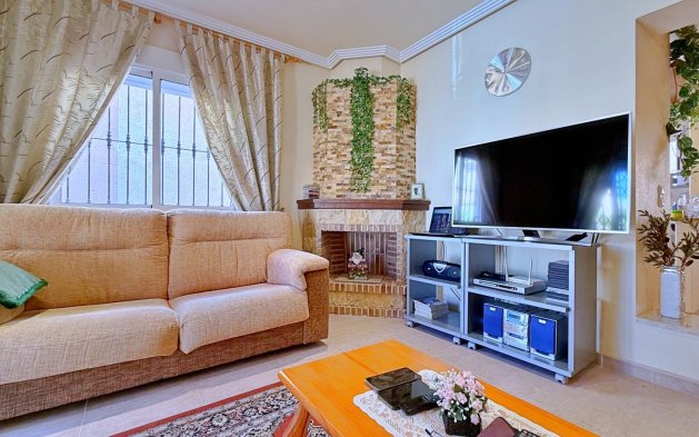 Resale - Villa - Orihuela - Orihuela Costa