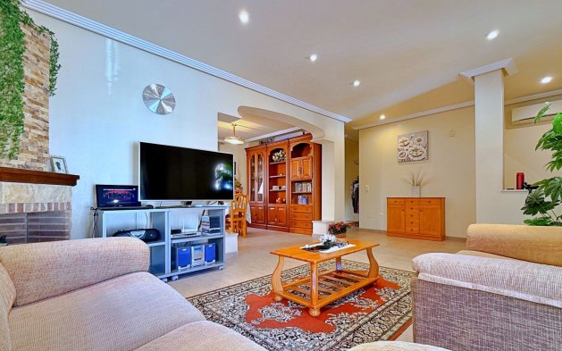 Resale - Villa - Orihuela - Orihuela Costa