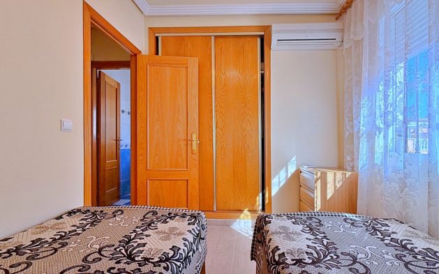 Resale - Villa - Orihuela - Orihuela Costa