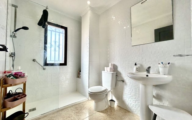 Resale - Villa - Orihuela Costa - Villamartín