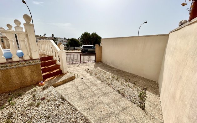Resale - Villa - Orihuela Costa - Villamartín