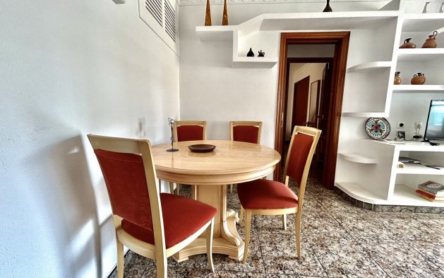 Resale - Apartment / flat - Torrevieja - Punta Prima