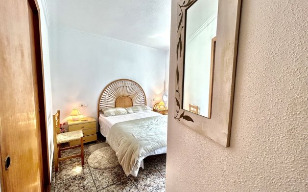 Resale - Apartment / flat - Torrevieja - Punta Prima