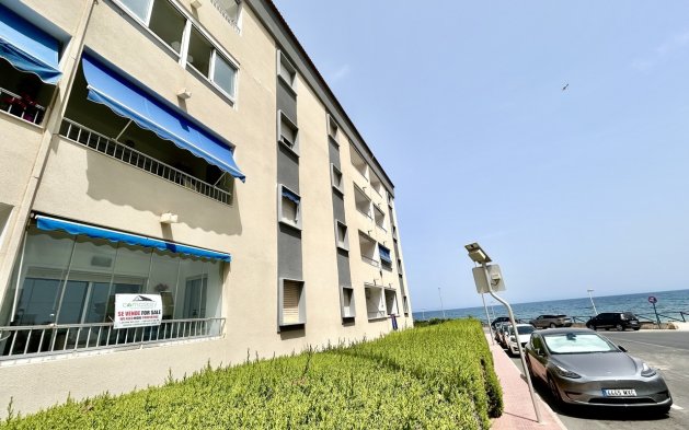 Resale - Apartment / flat - Torrevieja - Punta Prima