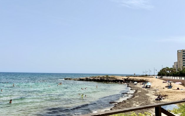Resale - Apartment / flat - Torrevieja - Punta Prima