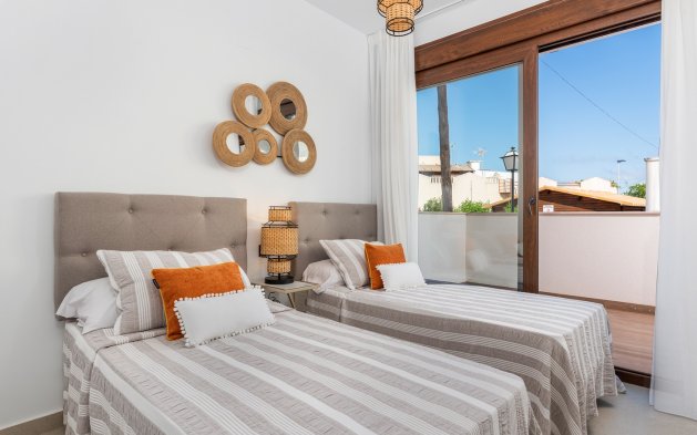 Nowy budynek - Bungalow - Torrevieja