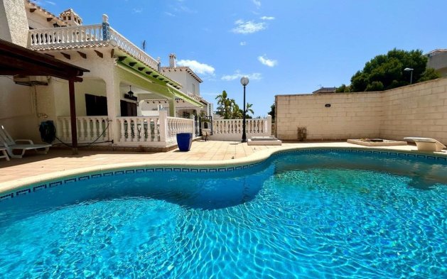 Reventa - Villa - Orihuela Costa - La Zenia