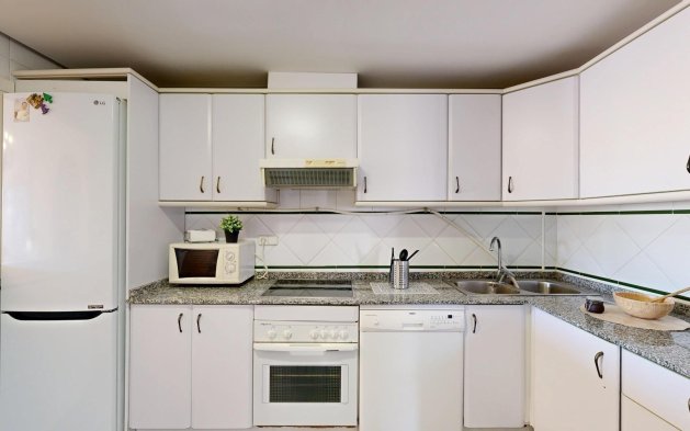 Odsprzedaż - Mieszkanie w bloku - Orihuela Costa - Campoamor