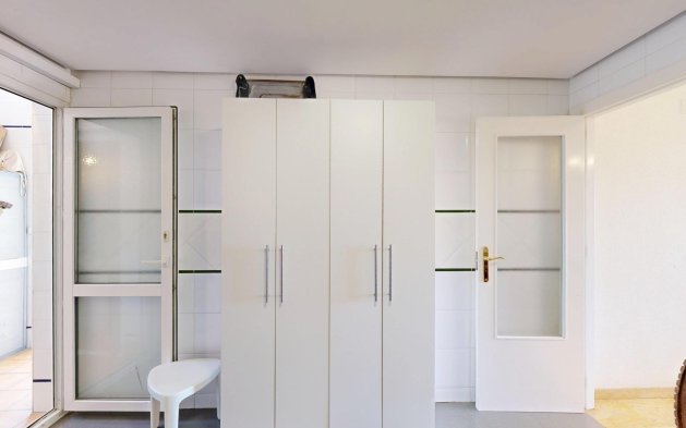 Odsprzedaż - Mieszkanie w bloku - Orihuela Costa - Campoamor