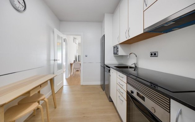 Odsprzedaż - Mieszkanie w bloku - Orihuela Costa - Campoamor