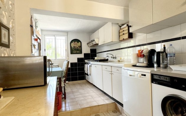 Videresalg - Villa - Orihuela Costa - La Zenia