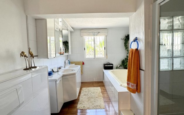 Videresalg - Villa - Orihuela Costa - La Zenia