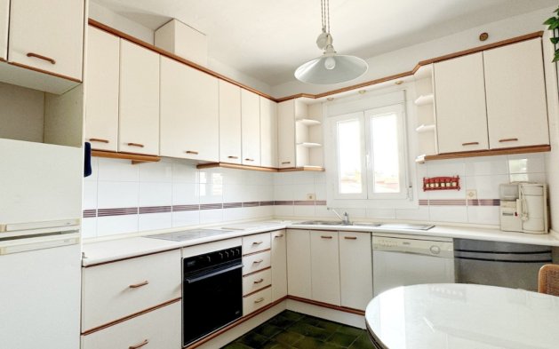 Videresalg - Villa - Orihuela Costa - La Zenia