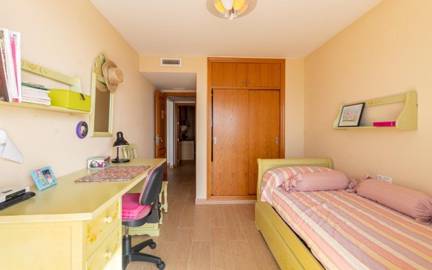 Resale - Apartment / flat - Torrevieja - Playa de los Locos