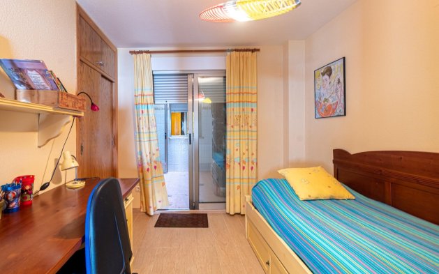 Resale - Apartment / flat - Torrevieja - Playa de los Locos