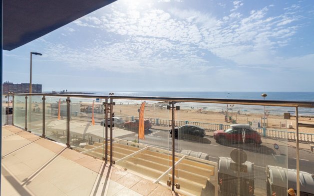 Resale - Apartment / flat - Torrevieja - Playa de los Locos