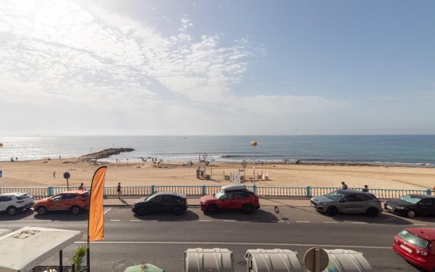 Resale - Apartment / flat - Torrevieja - Playa de los Locos