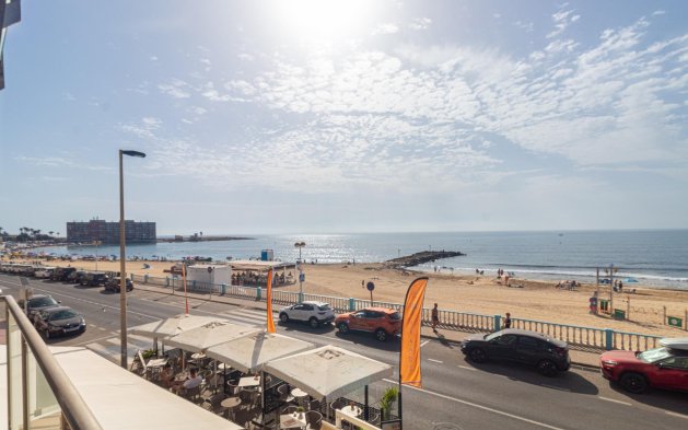 Resale - Apartment / flat - Torrevieja - Playa de los Locos