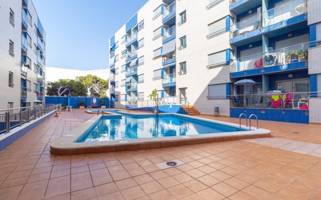 Resale - Apartment / flat - Torrevieja - Playa de los Locos