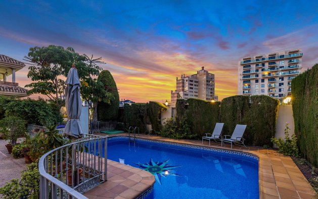 Resale - Villa - Torrevieja - La Veleta