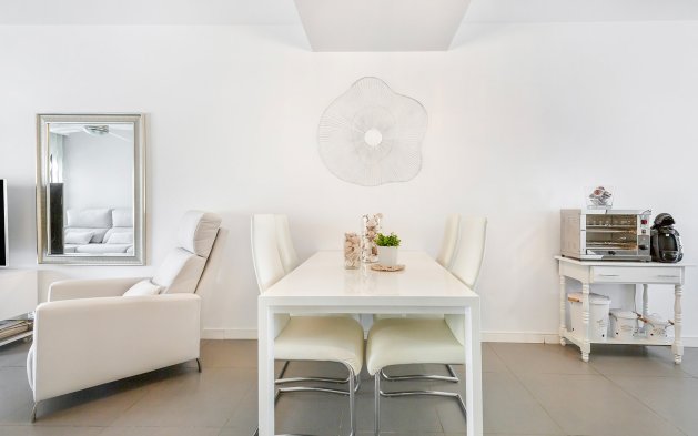 Resale - Apartment / flat - Pilar de la Horadada - Torre de la Horadada