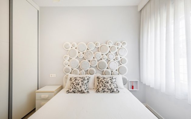 Resale - Apartment / flat - Pilar de la Horadada - Torre de la Horadada