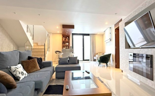 Reventa - Villa - Orihuela Costa - Villamartín