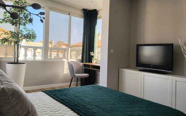 Videresalg - Tosidig - Orihuela - Urbanización Perla del Mar