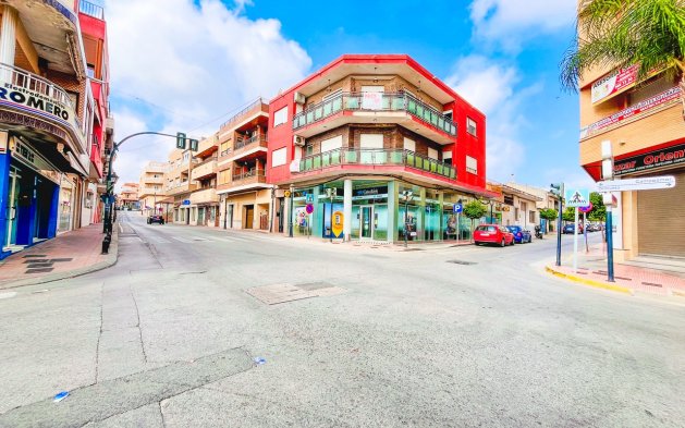 Resale - Apartment / flat - San Miguel de Salinas