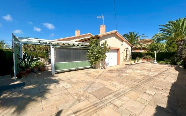Begagnad - Villa - Orihuela Costa - Aguamarina