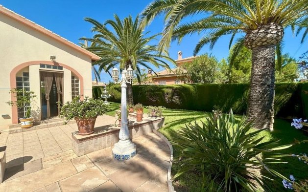 Begagnad - Villa - Orihuela Costa - Aguamarina