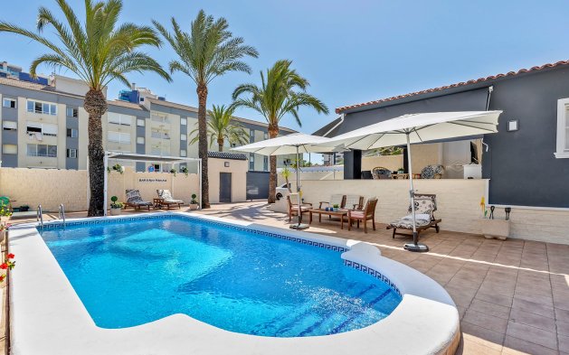 Resale - Villa - Torrevieja - Rocio del Mar