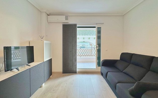 Resale - Apartment / flat - Torrevieja - Torrelamata - La Mata