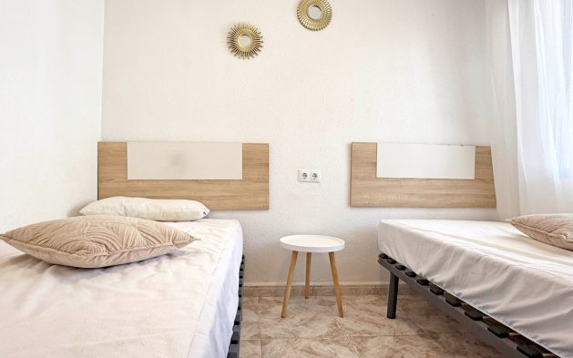 Reventa - Apartamento / piso - Torrevieja - Torrelamata - La Mata