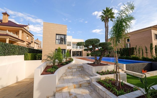 New Build - Villa - Torrevieja