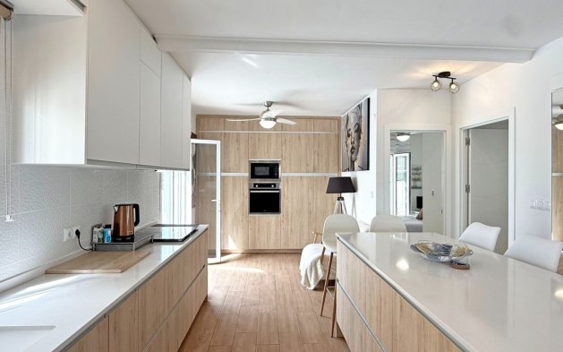 Resale - Villa - Orihuela Costa - Villamartín