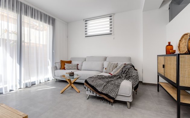 Obra nueva - Adosado - Torrevieja