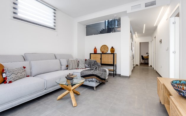 Obra nueva - Adosado - Torrevieja