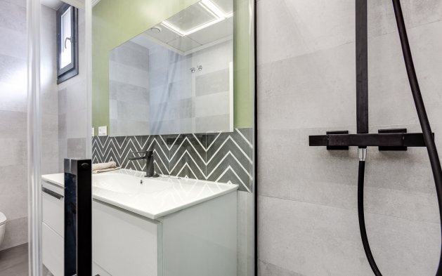 Obra nueva - Adosado - Torrevieja