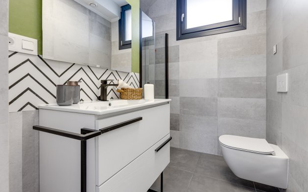 Obra nueva - Adosado - Torrevieja