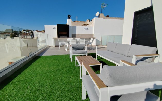 Obra nueva - Villa - Torrevieja - Los Balcones - Los Altos del Edén