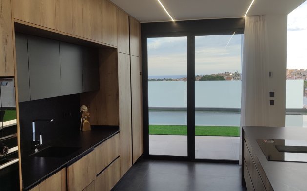 Obra nueva - Villa - Torrevieja - Los Balcones - Los Altos del Edén