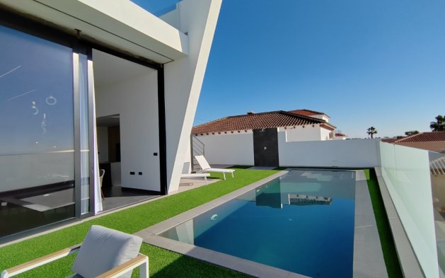 Obra nueva - Villa - Torrevieja - Los Balcones - Los Altos del Edén