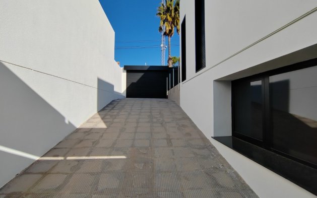 Obra nueva - Villa - Torrevieja - Los Balcones - Los Altos del Edén