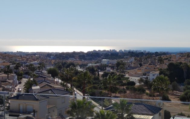 Obra nueva - Villa - Torrevieja - Los Balcones - Los Altos del Edén