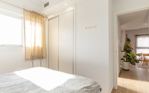 Resale - Apartment / flat - Torrevieja - Nueva Torrevieja
